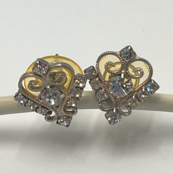 Earrings Stud Heart Silver Crystal Scroll Faceted Rhinestone - Picture 2 of 3